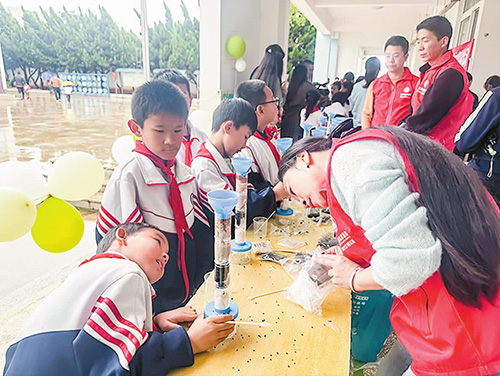 星云湖生态环保宣讲活动走进河咀小学.jpg